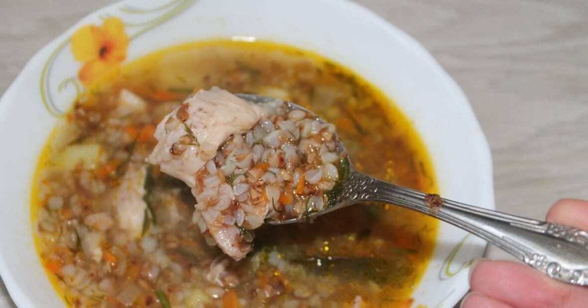 Buckwheat zopa pisua galtzeko