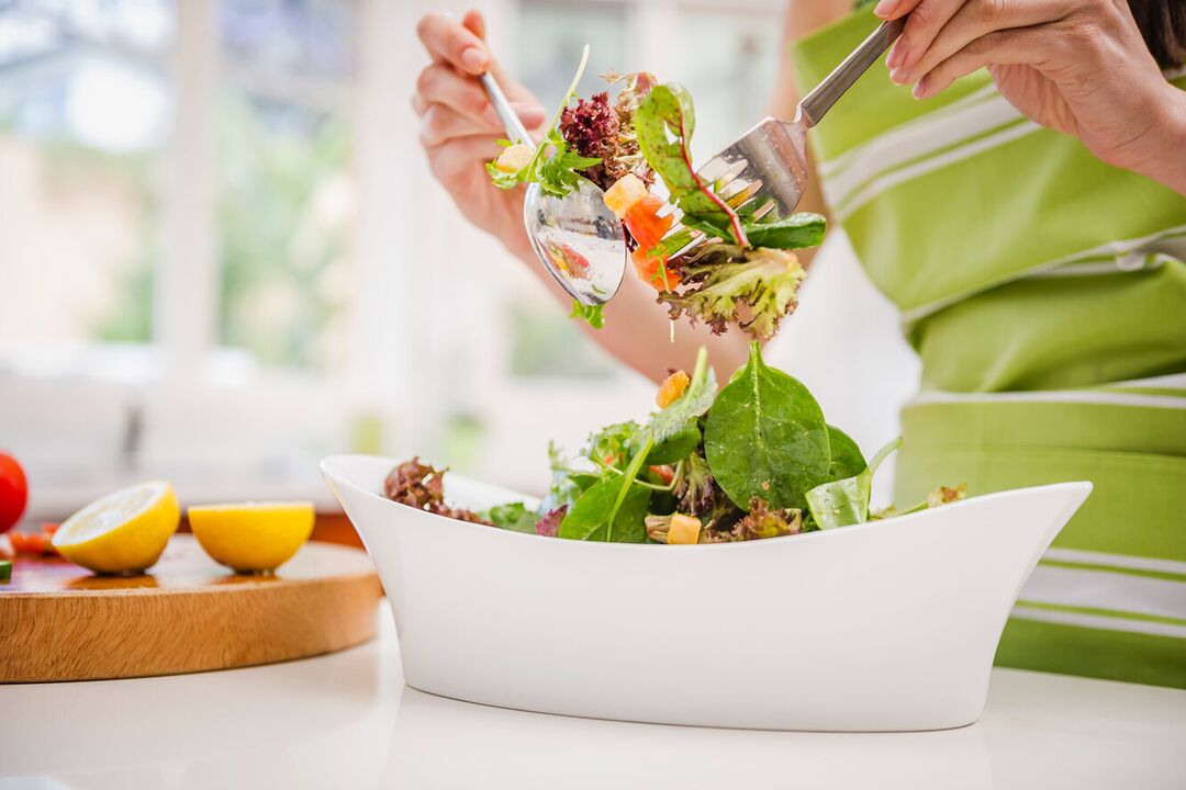 Dieta orekatua antolatzeak aste batean pisua galtzen laguntzen du